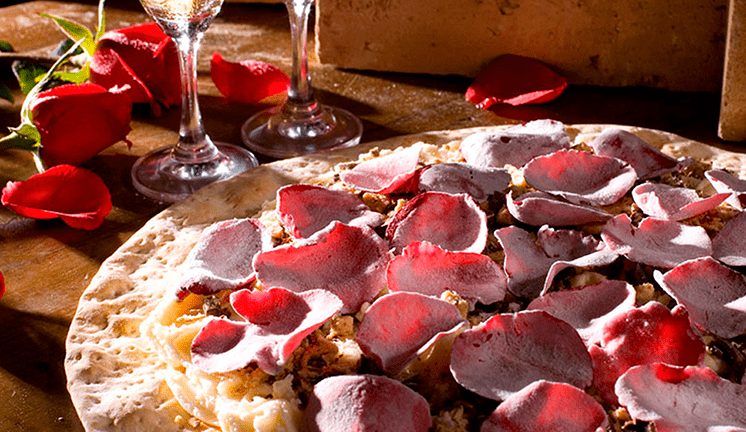 pizza de pétalas de rosas