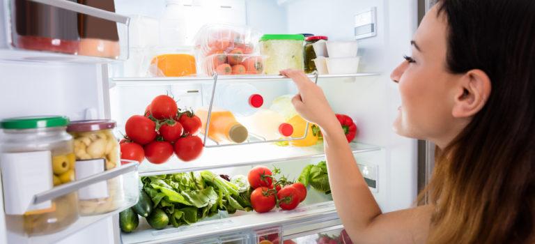 Mitos e verdades sobre a sua geladeira
