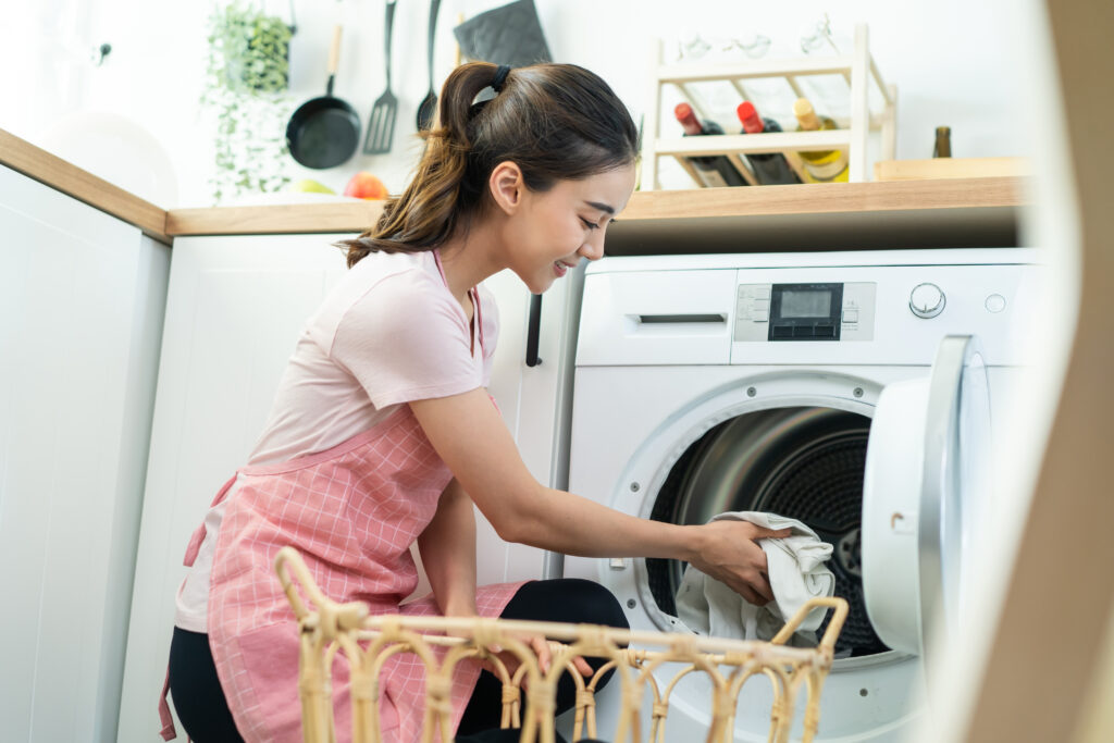 Como escolher a melhor máquina lavadora e secadora de roupas